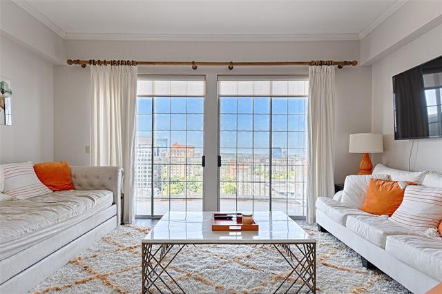 Foto del edificio - 3225 Turtle Creek Blvd