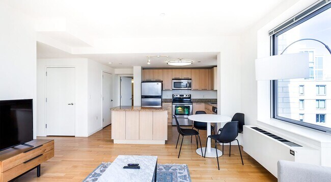 Building Photo - The Altos