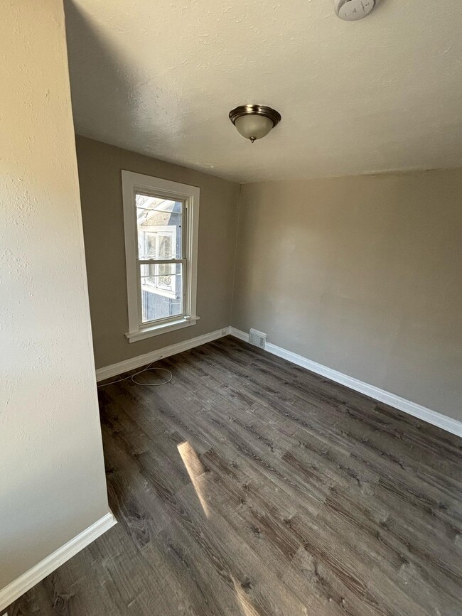 Building Photo - 3834 Waco Dr