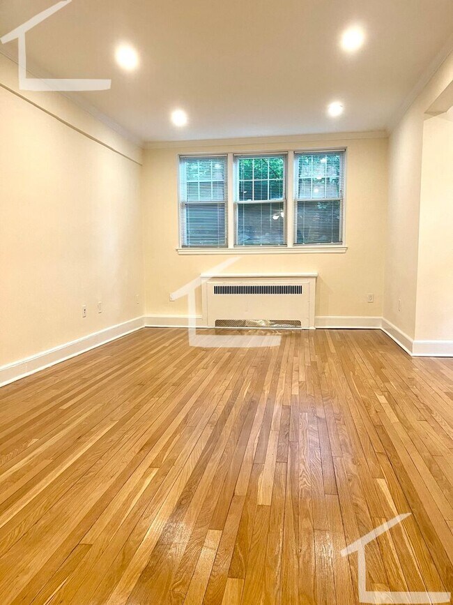 Foto del edificio - Avl NOW - No Fee! Beautifully renovated 1BR near Washington Sq, MBTA