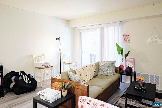 Foto del edificio - 1215 Wertland St