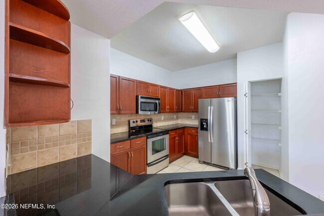 Foto del edificio - 10435 Mid Town Pkwy