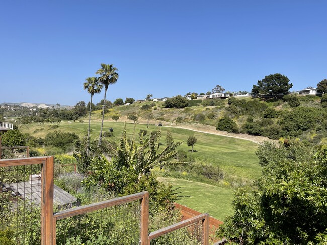 Vistas del fairway del campo de golf - 822 Camino de los Mares