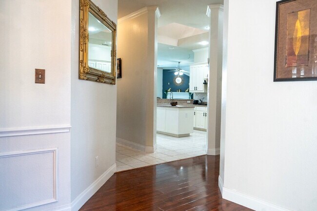 Foto del edificio - Executive 30+ Day Retreat Mins to AT&T Stadium – Ideal for Mid-Term Stays, Corporate Housing & Di...