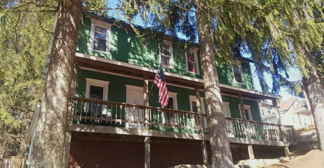 Building Photo - 43 1st St