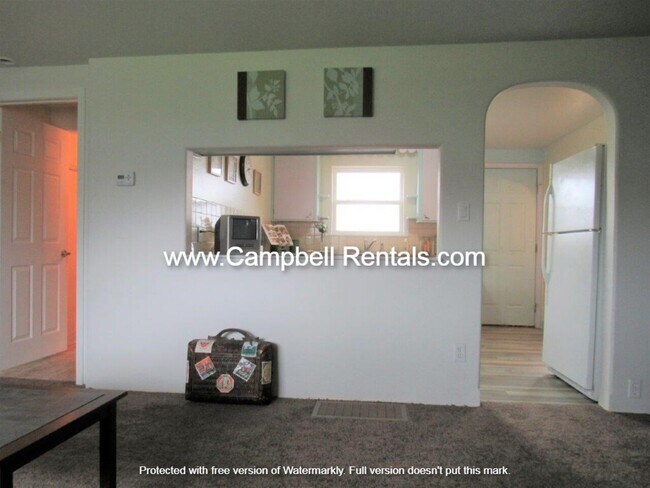 Building Photo - DE1405