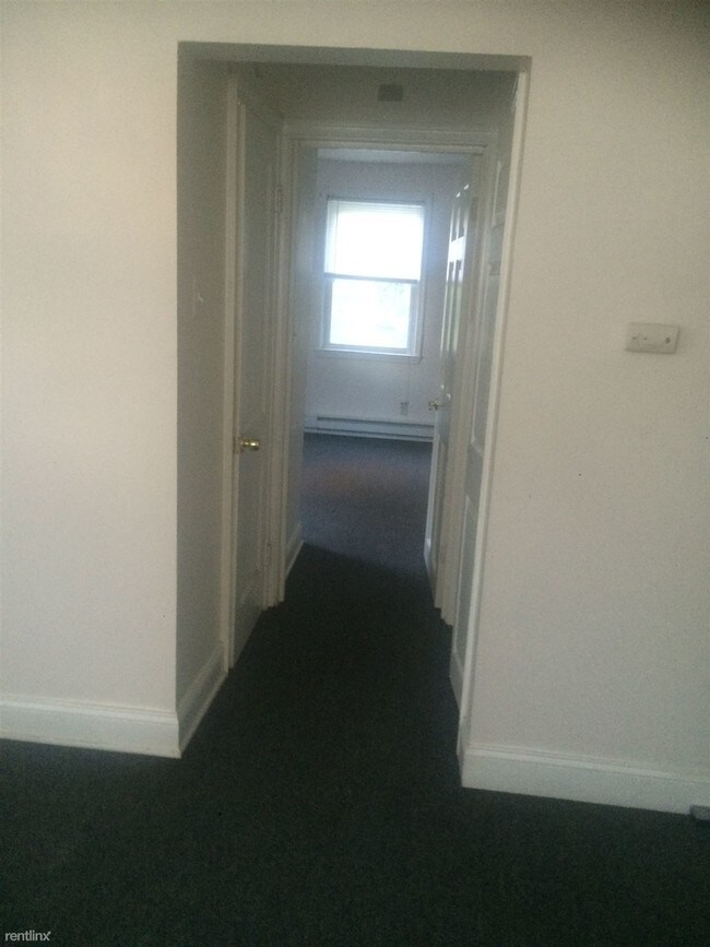 Foto del edificio - 821 E Jeffrey St