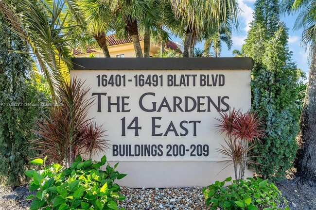 Building Photo - 16431 Blatt Blvd