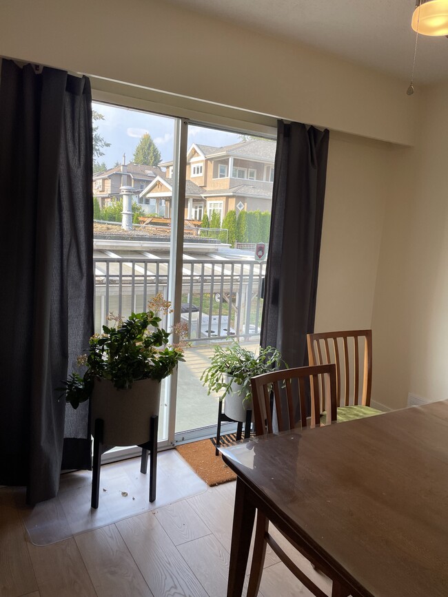 Photo du bâtiment - 7037 Gibson St