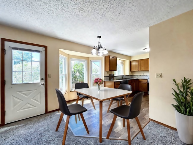 Building Photo - 5076 Austerlitz Dr