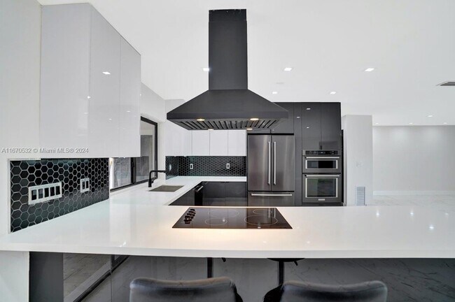 Building Photo - 1830 NE 198th Terrace