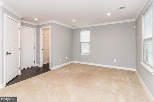 Foto del edificio - 18147 Red Mulberry Rd