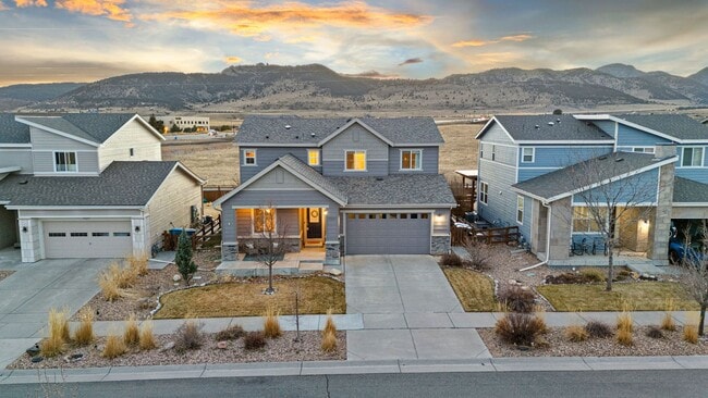 Building Photo - Modern Living. Unforgettable Views 5 bedroom / 5 bathrooms in the desirable Candelas community