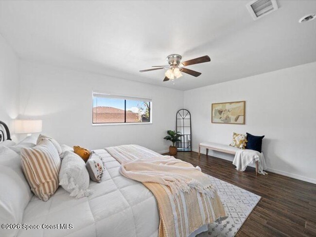 Building Photo - 3614 Overlook Dr