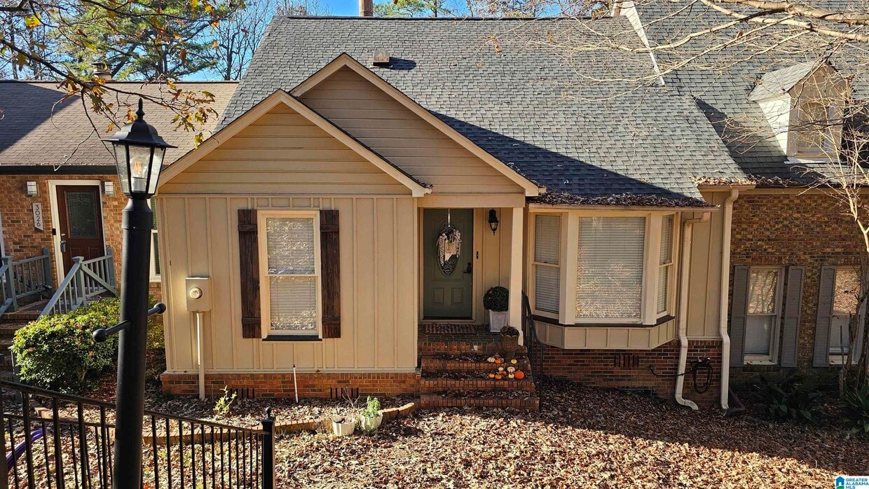 Foto principal - 3028 Old Stone Dr