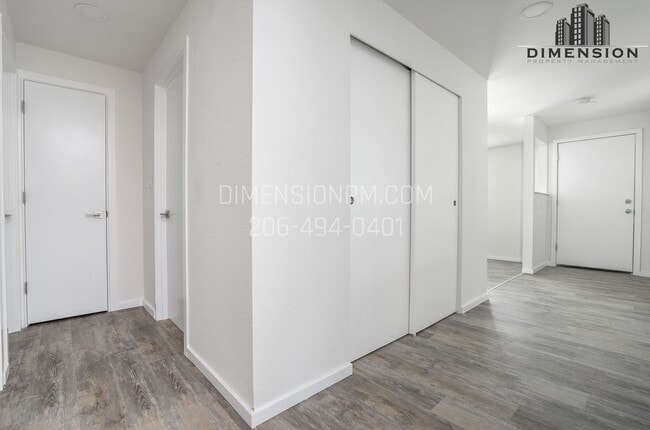 Building Photo - 17424-17426 29th Ave E
