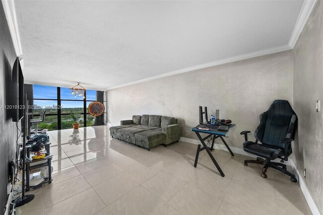 Foto del edificio - 1000 Parkview Dr