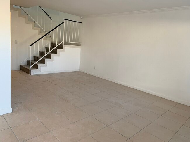 Living Room - 9214 Citrus Ave
