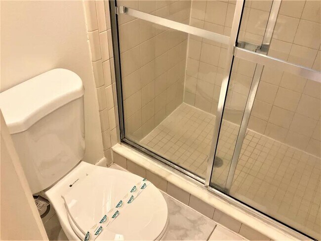 Foto del edificio - 341 Kantor Blvd