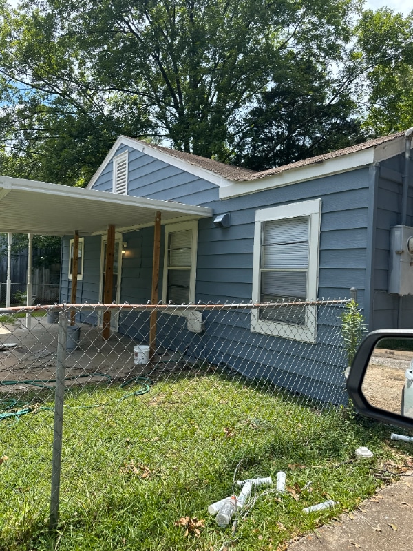 Building Photo - 3925 Camilla Dr