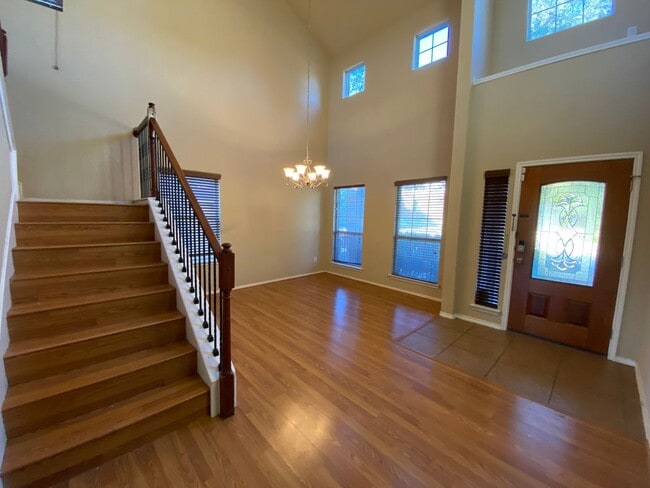 Building Photo - FALL INTO A NEW HOME WITH OUR MOVE-IN SPECIALS!