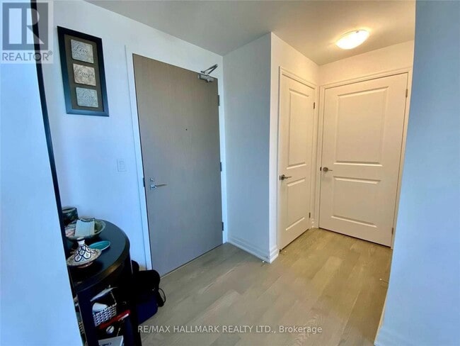 Building Photo - 1307A-13010 ROUGE VALLEY Dr