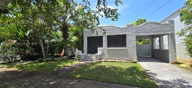 Foto del edificio - 455 NE 131st St