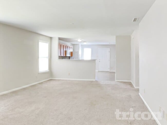 Building Photo - 695 Cross Wind Dr