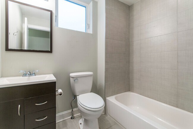 Foto del edificio - 1222 N 7th St