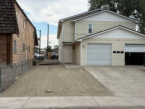Building Photo - 1240 Bunting Ave