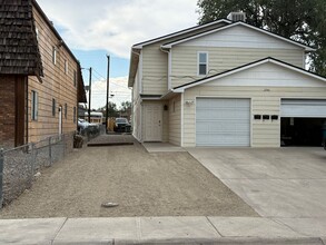 Building Photo - 1240 Bunting Ave