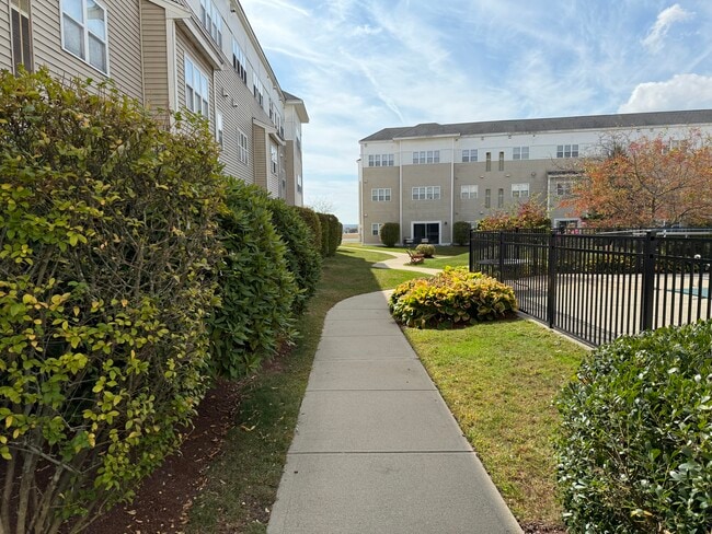 Foto del edificio - 211 Central St