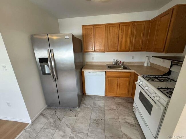 Building Photo - 103 Horizon Ct