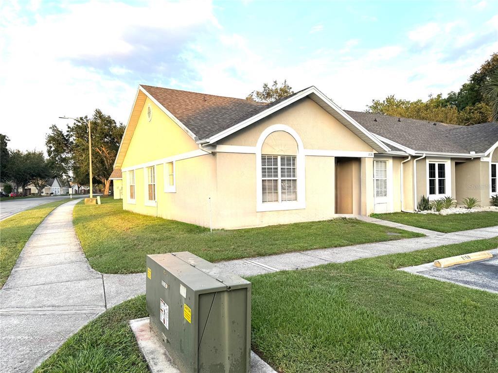 Primary Photo - 2158 Cypress Bay Blvd
