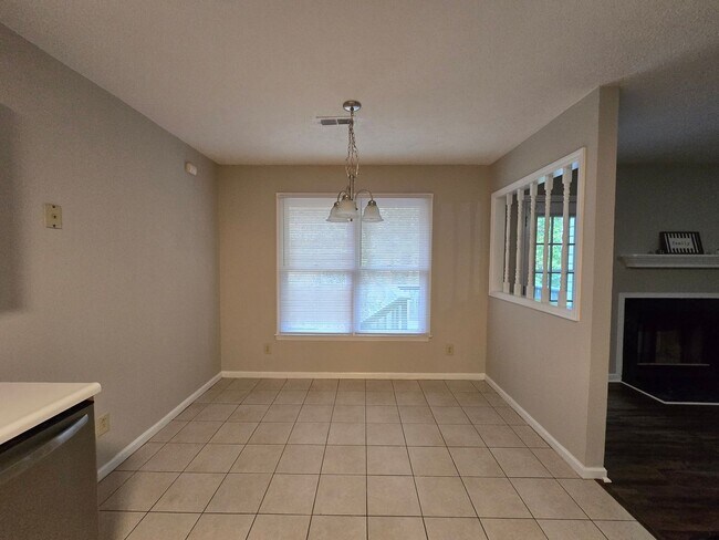 Foto del edificio - 2904 Rosemeade~Meadowbrook