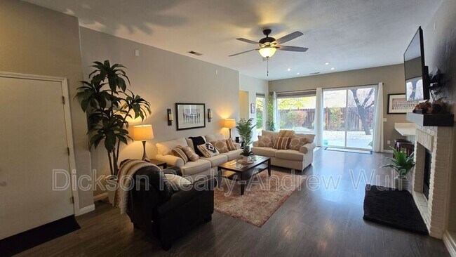 Foto del edificio - 10522 Eagle Falls Way