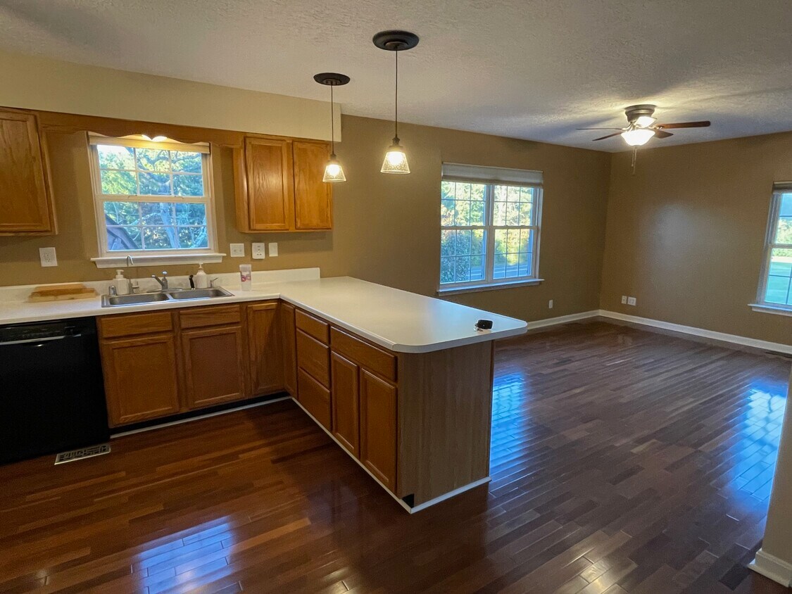 Foto principal - 2743 Rutland Rd