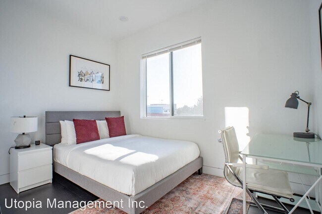 Building Photo - 2 br, 2.5 bath House - 5304 San Pablo Ave ...