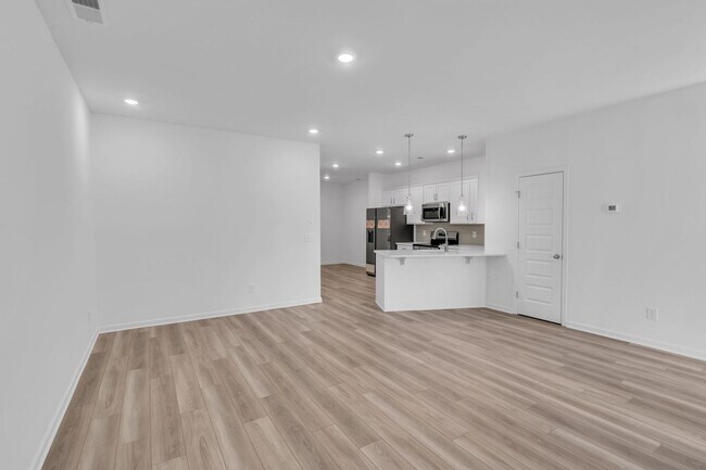 Foto del edificio - Brand New Townhome