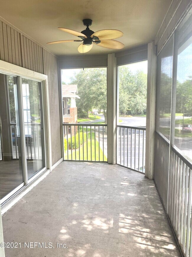 Building Photo - 10000 GATE Pky