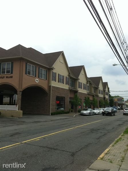 Foto del edificio - 174 Bloomfield Ave