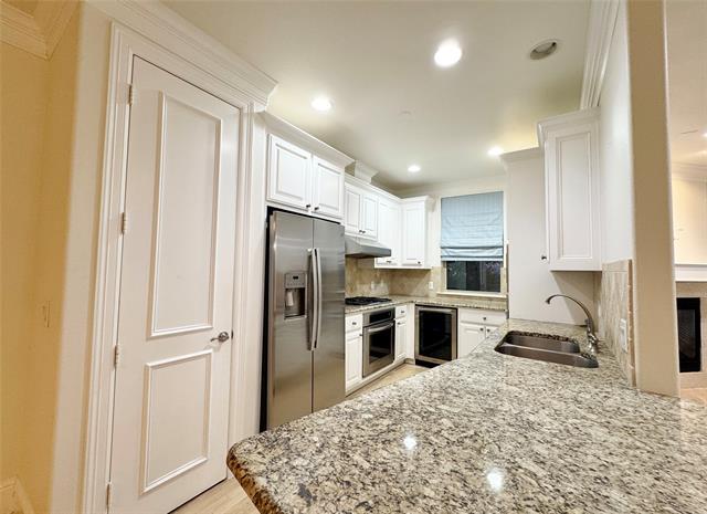 Foto del edificio - 4144 Grassmere Ln