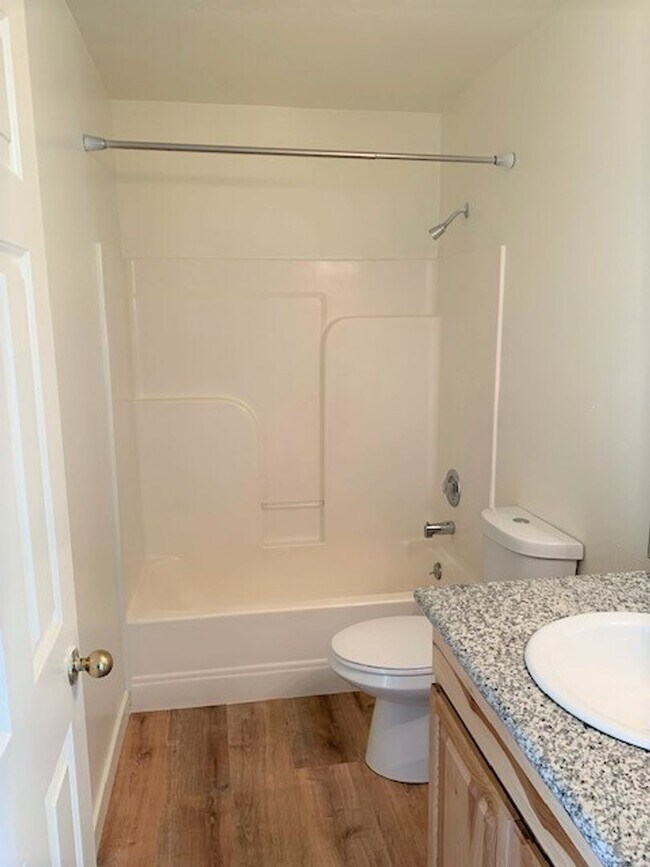 Foto del edificio - 3509 Forest Ct