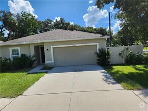 Building Photo - 10424 Candleberry Wds Ln