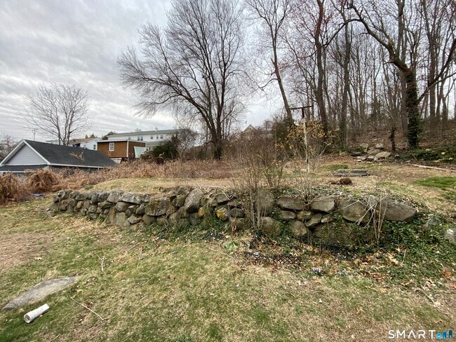 Building Photo - 85 Stillson Rd
