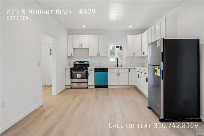 Foto del edificio - Luxe Living at 825 N. Hobart Blvd. – Where...