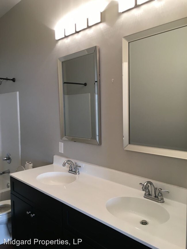 Foto del edificio - 2 br, 1 bath  - 215 York Road 215 York Road 3