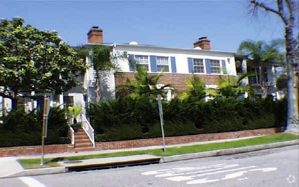 Building Photo - Peck Gardens