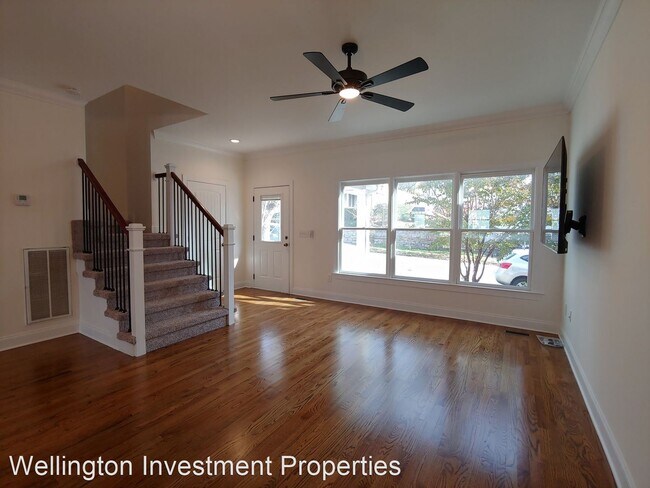 Building Photo - 3 br, 2.5 bath House - 1071 Park Ave
