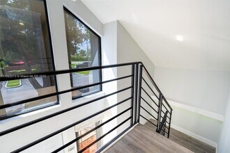 Building Photo - 6211 SW 116th Pl